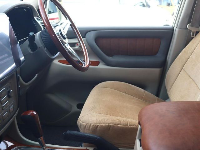 LANDCRUISER wagon