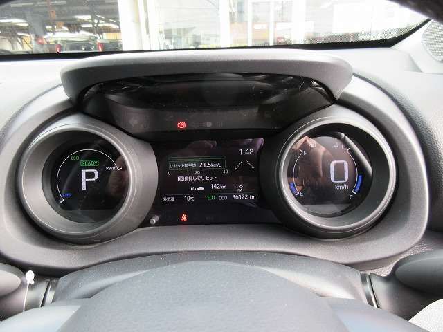 YARIS CROSS HYBRID