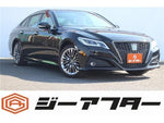 CROWN sedan hybrid