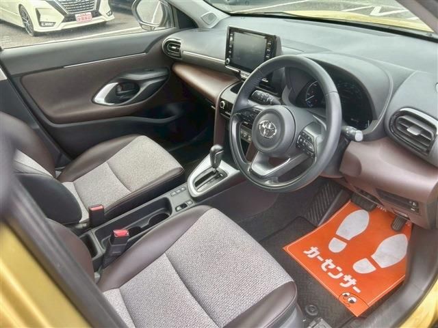 YARIS CROSS HYBRID