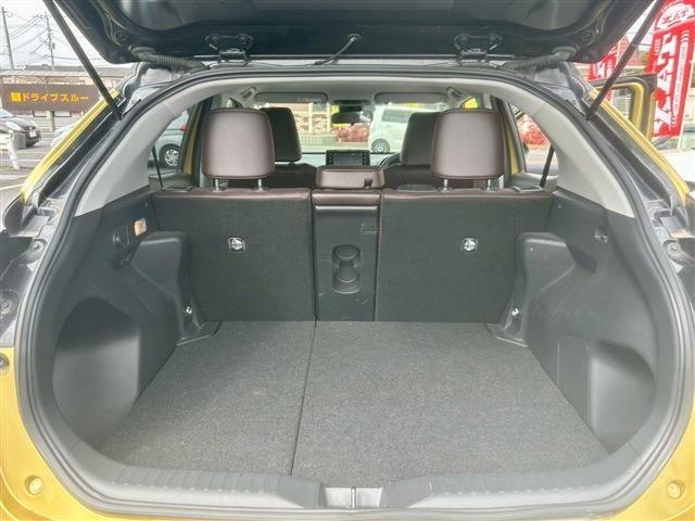 YARIS CROSS HYBRID