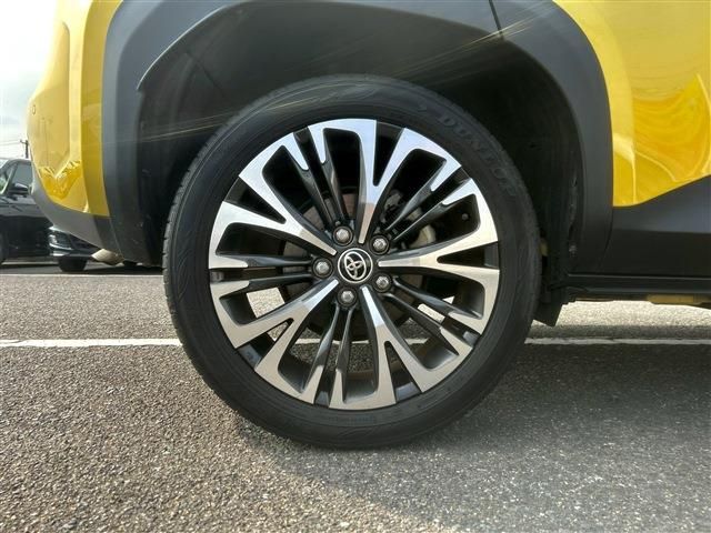 YARIS CROSS HYBRID