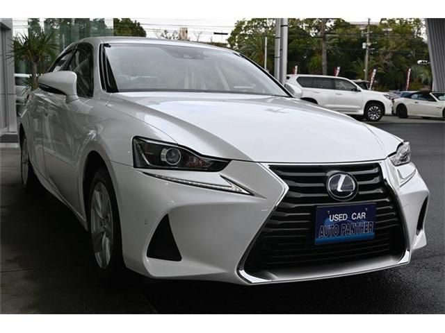 LEXUS IS300h
