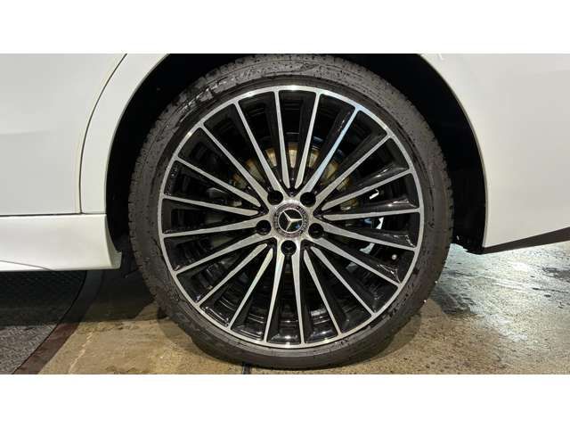MERCEDES BENZ C class sedan