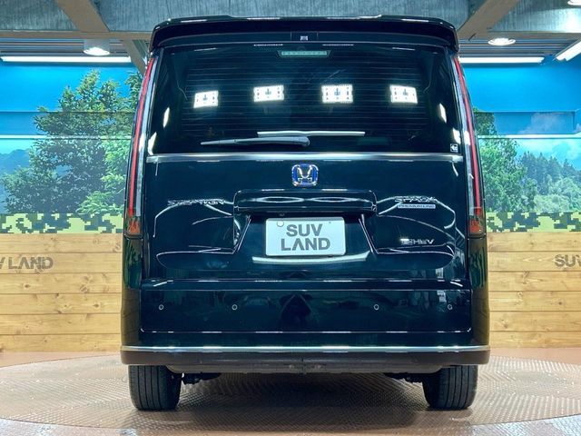 STEPWAGON e:HEV SPADA