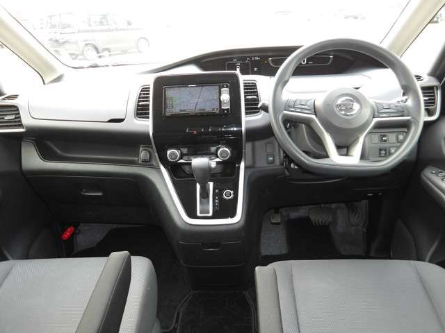 SERENA  S-HYBRID 4WD
