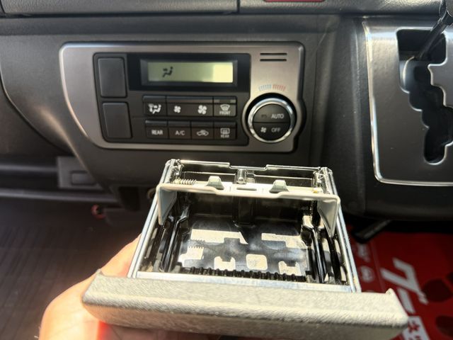 HIACE van 4WD