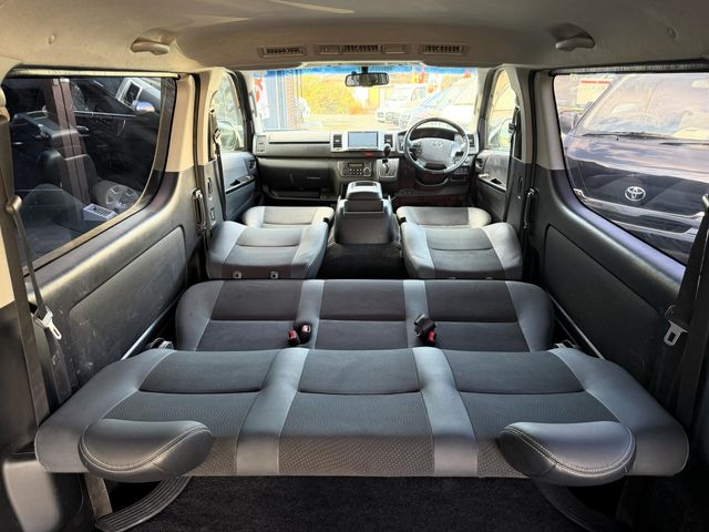 HIACE van 4WD