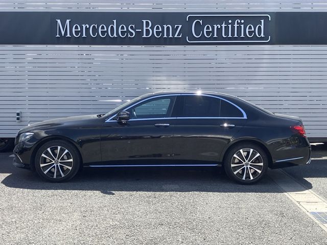 MERCEDES BENZ E-Class sedan