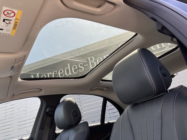 MERCEDES BENZ E-Class sedan