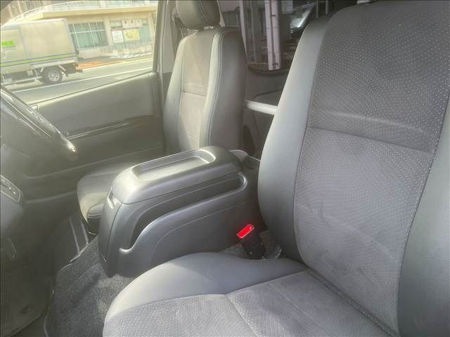 HIACE van 4WD