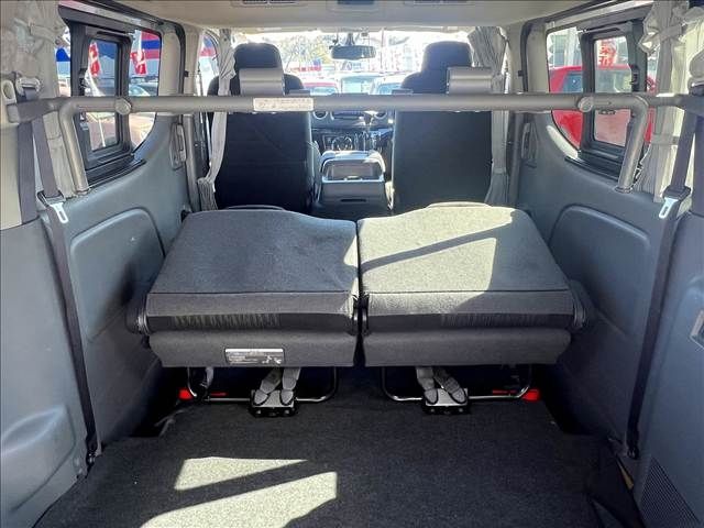 NV350 CARAVAN 4WD