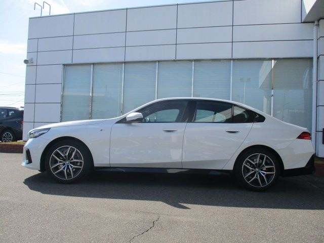 BMW 5series sedan