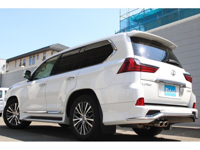 LEXUS LX570 AWD