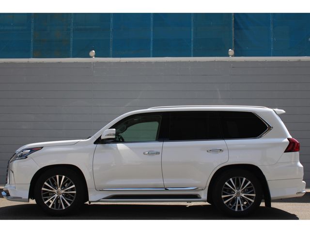 LEXUS LX570 AWD