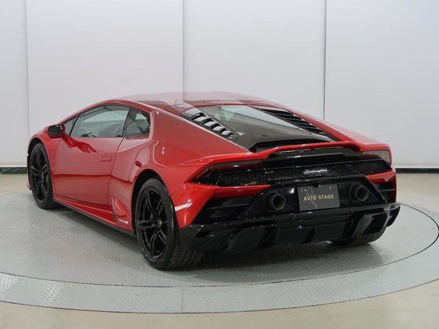 LAMBORGHINI HURACAN