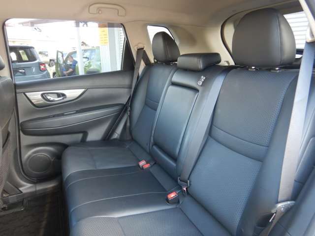X-TRAIL HYBRID 4WD
