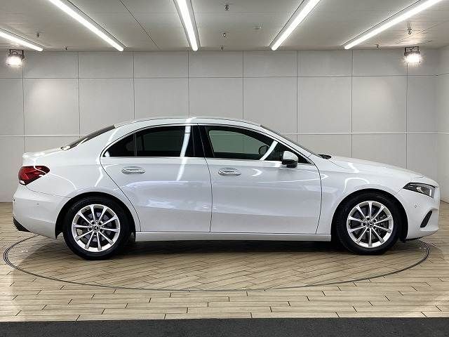 MERCEDES BENZ A-class sedan