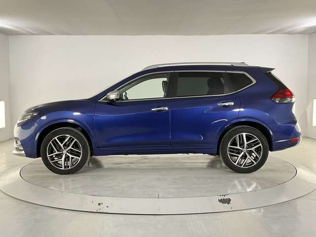 X-TRAIL 2WD