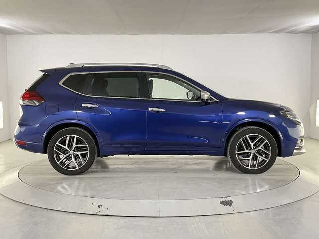 X-TRAIL 2WD