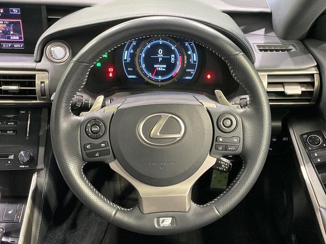 LEXUS IS350