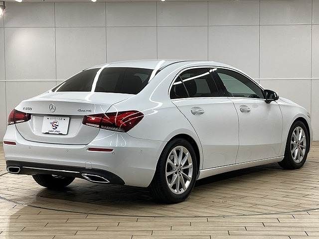 MERCEDES BENZ A class sedan