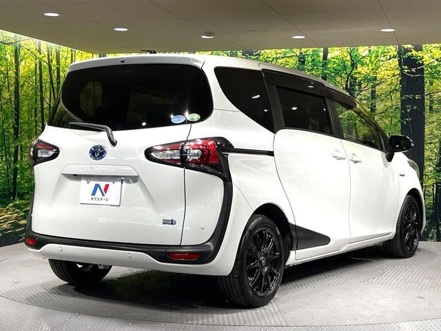 SIENTA HYBRID