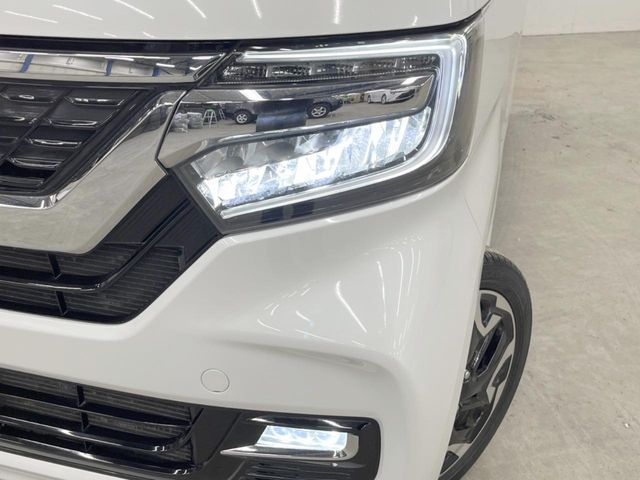 N-BOX CUSTOM 4WD