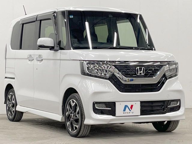 N-BOX CUSTOM 4WD