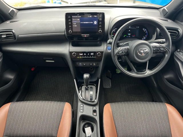 YARIS CROSS HYBRID