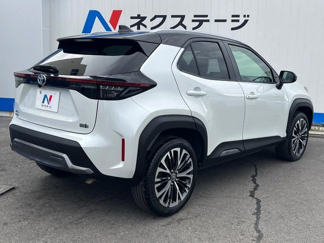YARIS CROSS HYBRID