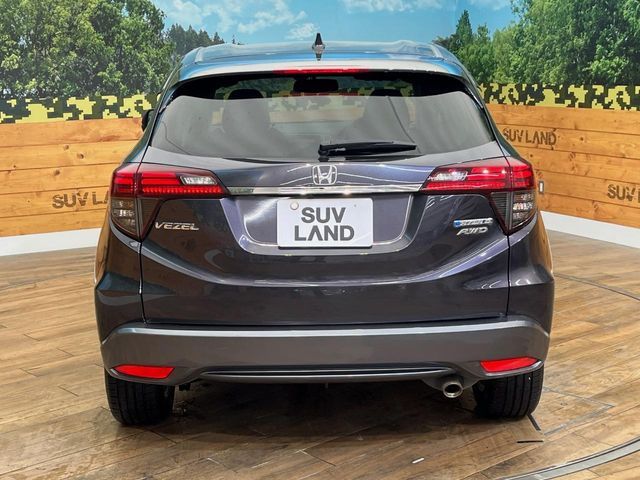 VEZEL HYBRID 4WD