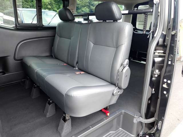 CARAVAN van 2WD