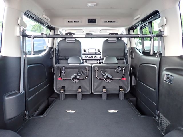 CARAVAN van 2WD