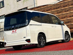 VOXY HYBRID