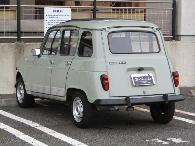 RENAULT Quatre(4)