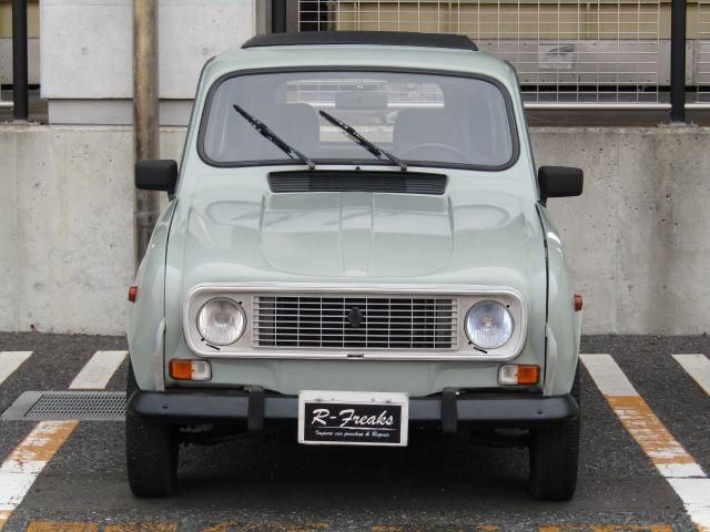 RENAULT Quatre(4)