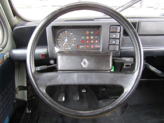 RENAULT Quatre(4)