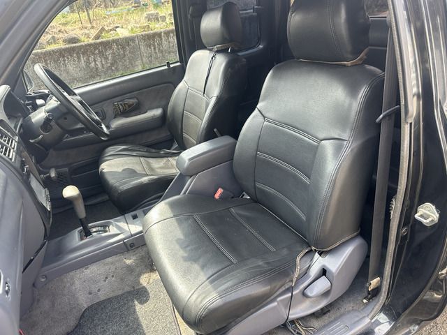 HILUX 2WD