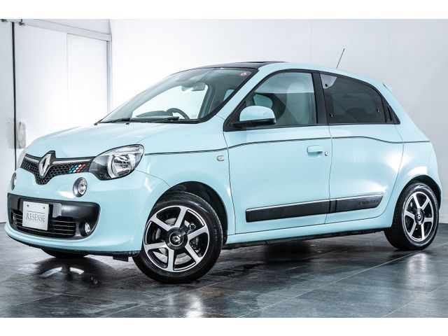 RENAULT TWINGO