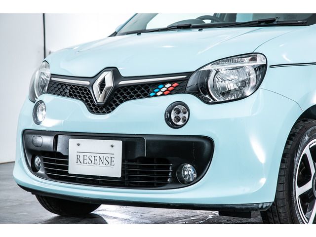 RENAULT TWINGO
