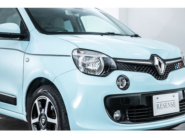 RENAULT TWINGO