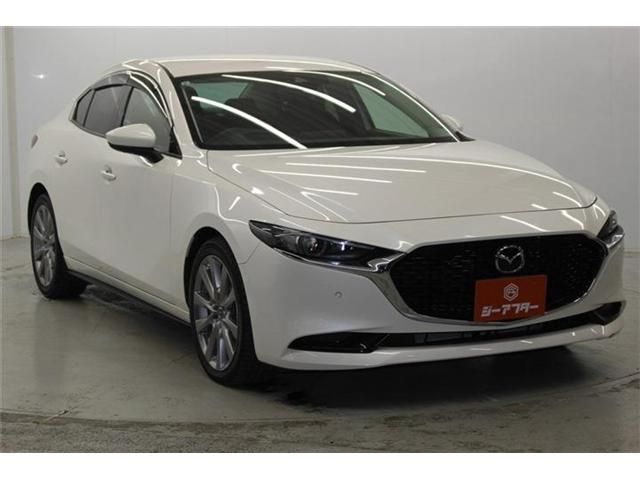 MAZDA3 SEDAN