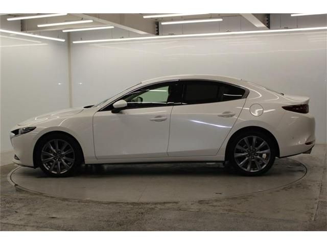 MAZDA3 SEDAN