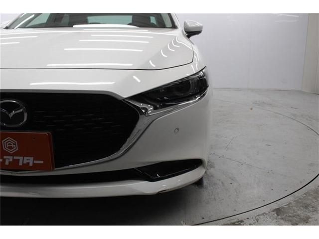 MAZDA3 SEDAN