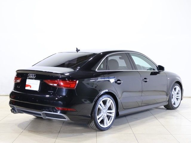 AUDI A3 Sedan