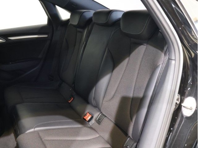 AUDI A3 Sedan