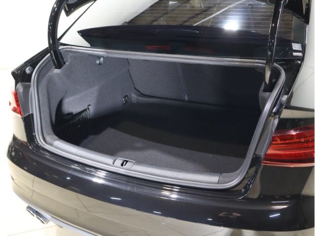 AUDI A3 Sedan