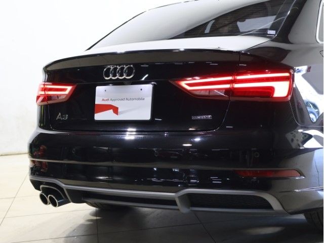 AUDI A3 Sedan