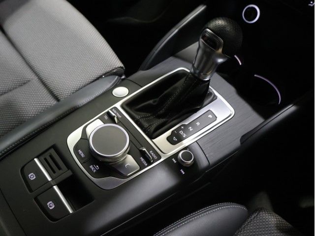 AUDI A3 Sedan